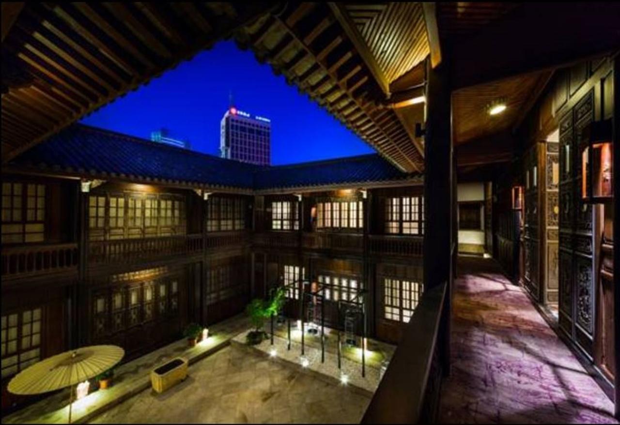 Silver Chest Boutique Hotel Kunming Kültér fotó